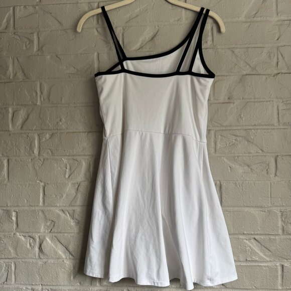 All In Motion White & Black Asymmetrical Pleated Tennis Dress - Size Small - Picture 2 of 3